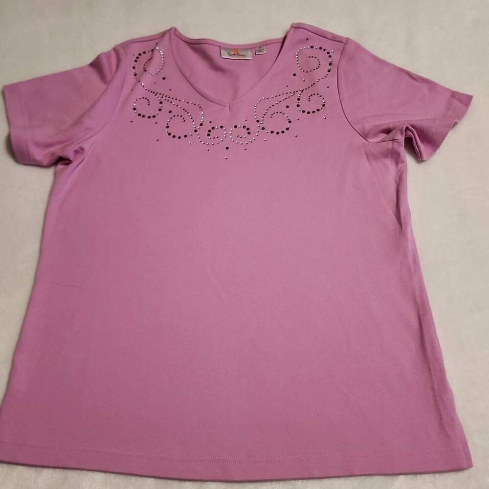 Quacker Factory Women's Pink V Neck Short Sleeve Embellished Tee Size Medium